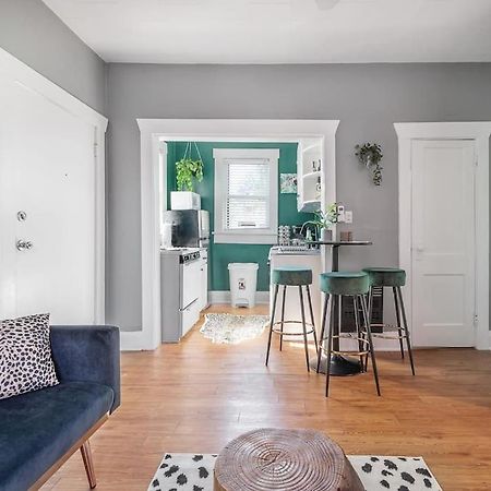 Jungle Themed Apt. Close To Coffee, Food + Shops! Tampa Luaran gambar
